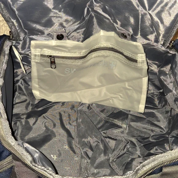 Swiss Tech Blue and Gray Men's Duffel Bag - Picture 4 of 11
